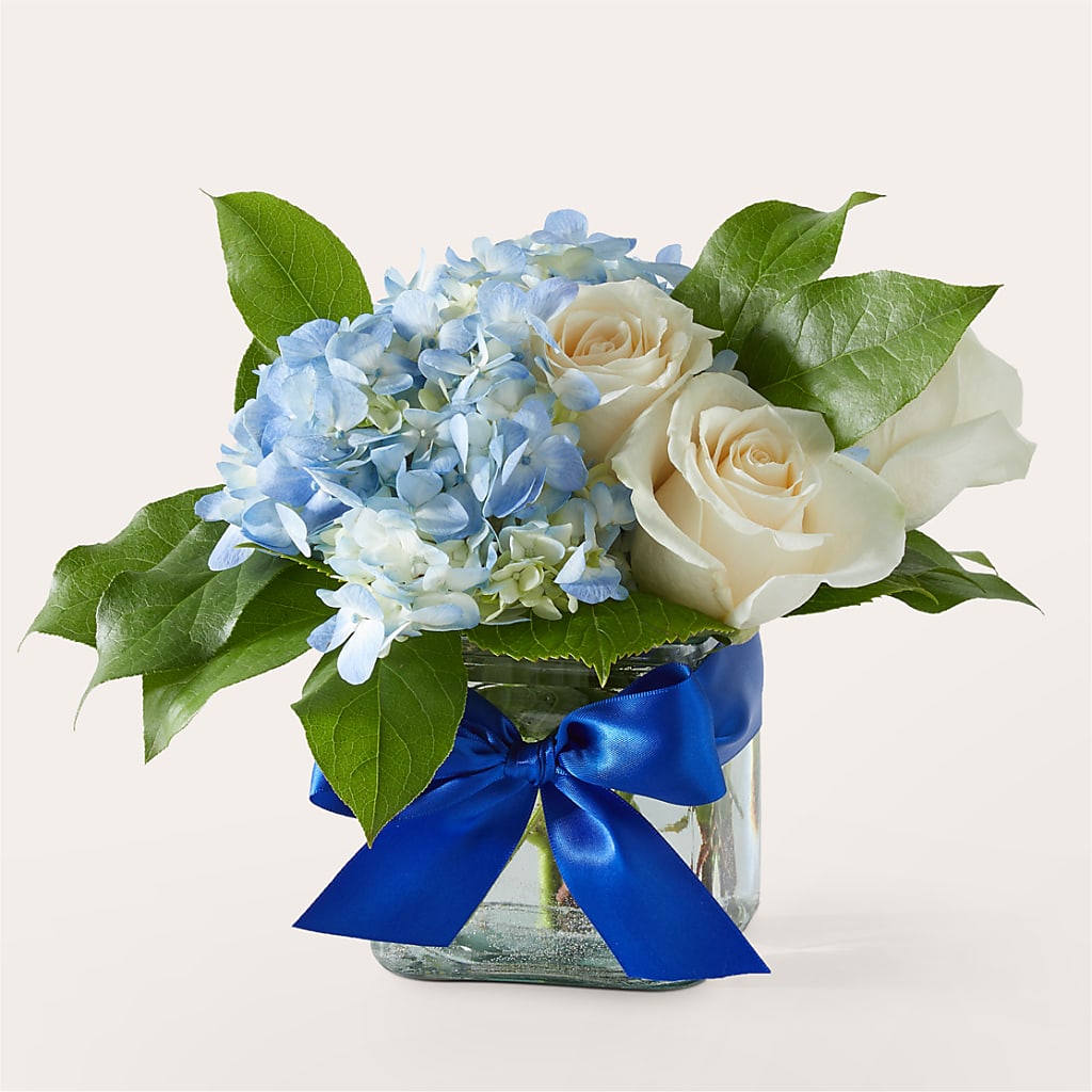 Sky Blue Delight Bouquet – Vidor Florist, Vidor TX
