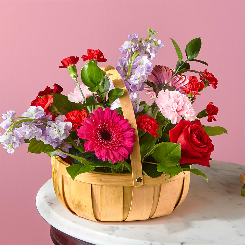 Pink Picnic Basket – Vidor Florist, Vidor TX