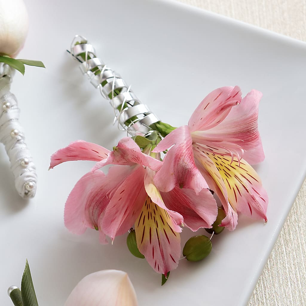 Pink Peruvian Lily Boutonniere – Vidor Florist, Vidor TX