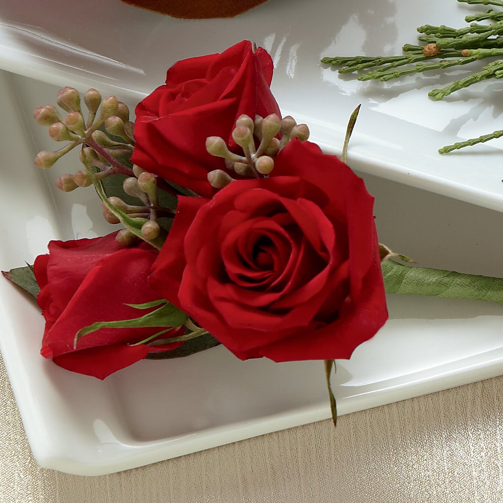 Red Spray Rose Boutonniere – Vidor Florist, Vidor TX