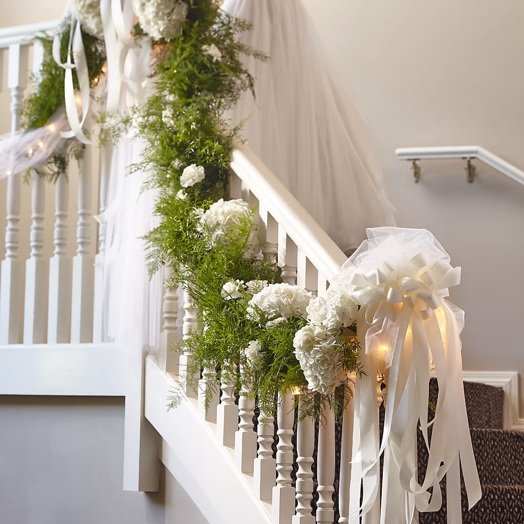 Champagne Dreams Garland – Vidor Florist, Vidor TX